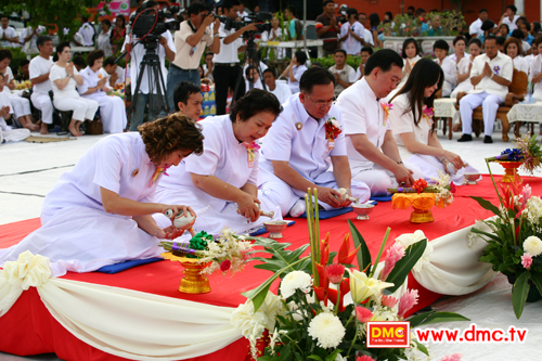 ตักบาตร,พระพุทธศาสนา